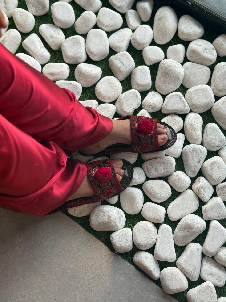 NEHROZI - RED WITH FLOWER ON TOP